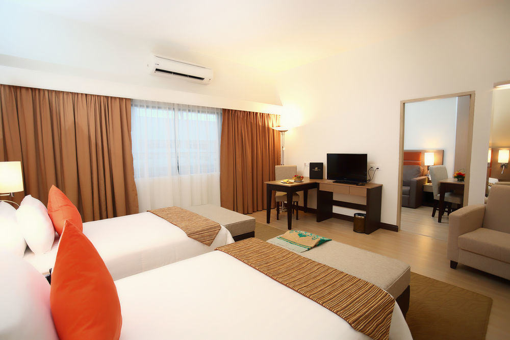 Raia Hotel & Convention Centre Terengganu Kuala Terengganu Eksteriør bilde